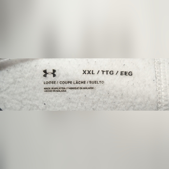 Under Armour 2XL Black and White Hoodie EUC - Picture 3 of 5